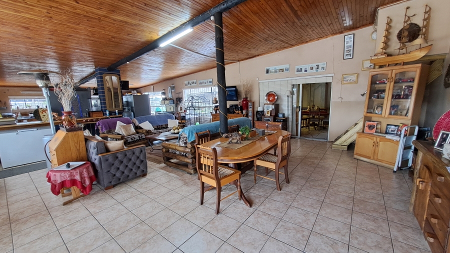 Commercial Property for Sale in Vrede Industrial Free State